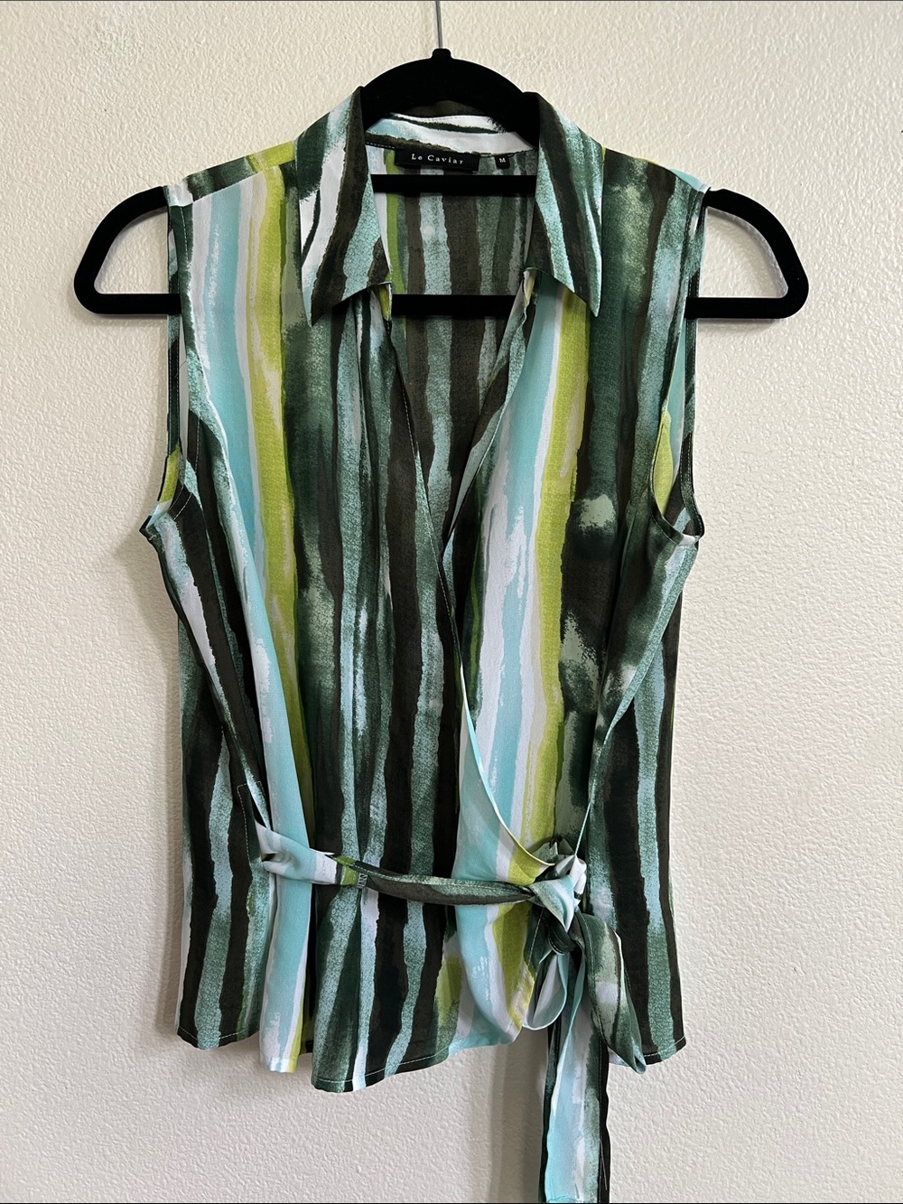 LE CAVIAR Sleeveless Blouse Top True Wrap Side-Tie Collared V-Neck Multi/Green M